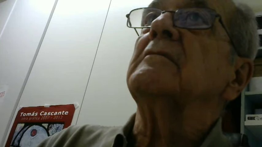 Tomás